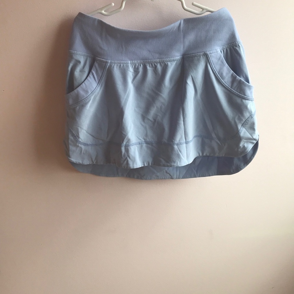 I’m selling a Lululemon skort (skirt and shorts)